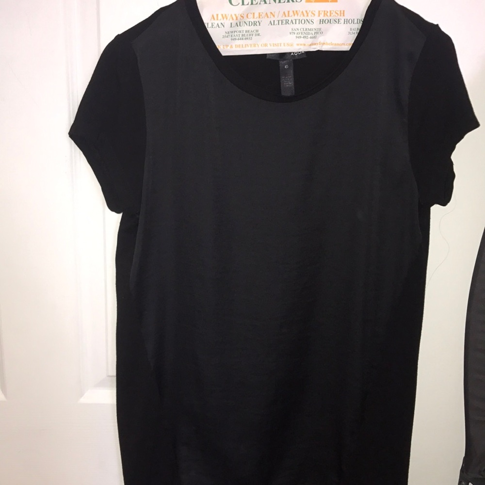 Aqua black top